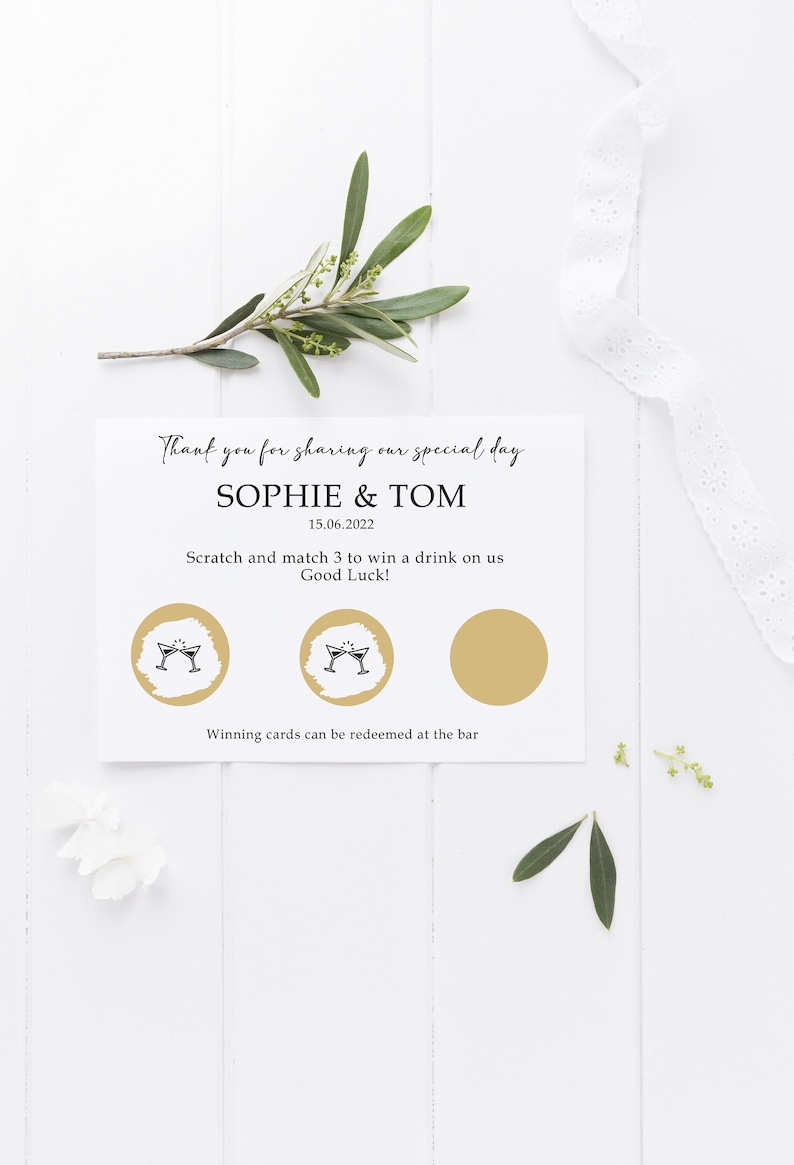 Personalised Wedding Scratch to Win Cards Wedding Favours Drinks Token Custom Scratch to win Card Fun Unusual Wedding Favour zdjęcie 1