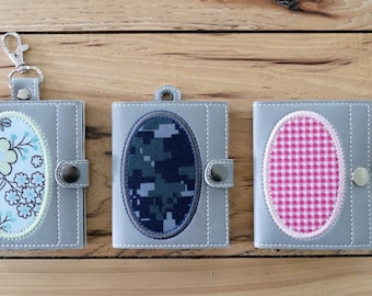 DIY-DIGITAL FILE - Wallet with Oval Applique  - Gift card holder - 5x7 hoop - Snap tab / Key fob ith Machine Embroidery Design File