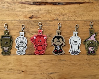 DIY-DIGITAL FIL - Frankenstein, Spöke, Djävul, Mumie, Häxa, Dracula - Tryckknapp / Nyckelring / Väsketikett - med maskinbroderidesign