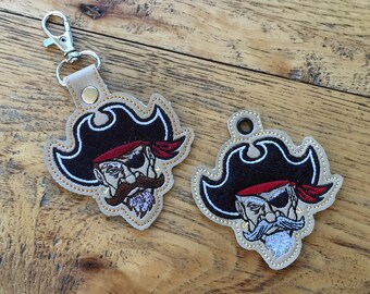 DIY-DIGITAL File - Pirate Face with hat - Snap tab / Key fob / Bag tag  ITH Machine Embroidery Design File In the hoop