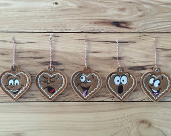 DIY-DIGITAL FILE - Gingerbread Heart Faces Funny Cute  Christmas - Snap tab / Eyelet / Ornament ith Machine Embroidery Design File