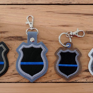 DIY-DIGITAL FILE - Polizei Abzeichen zurück die blau, Applikation Abzeichen Bereich - 4 x 4 Reifen - Snap Tab / Schlüssel fob ith Maschine Stickerei Design-Datei