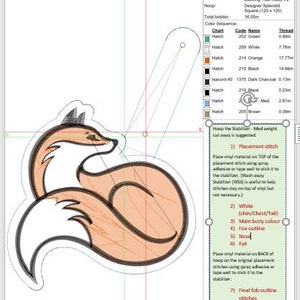 K&ouml;nnte beinhalten: Design-Arbeitsblatt f&uuml;r Design16-Fox, ein Stickdesign. Das Bild zeigt einen stilisierten Fuchs mit orangefarbenen, wei&szlig;en und schwarzen Details. Das Design umfasst einen Platzierungsstich, eine Fuchskontur und Kreise f&uuml;r den Schnappverschluss. Das Design ist 8,01 cm breit.