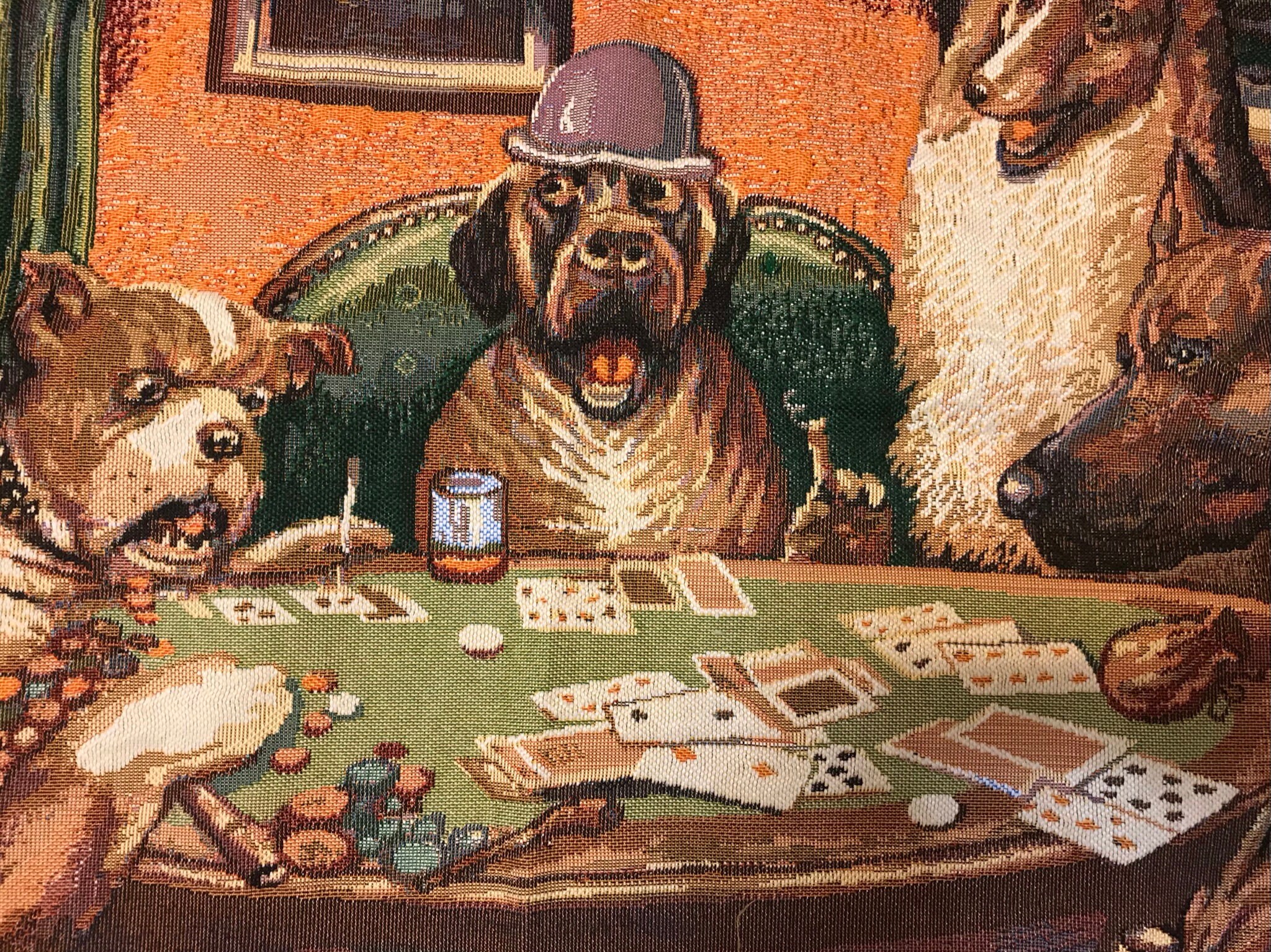 犬がトランプをするポーカータペストリー ポーカーをする犬 クーリッジ