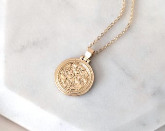 Gold Coin Necklace - Gold Circle Medallion Pendant, Minimalist Layering Necklace, Dainty Gold Jewelry, Birthday Gift for Her, Gift for Mom