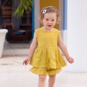 Linen Ruffle Girls Set: Sleeveless Toddler Blouse
