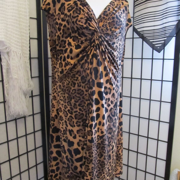 Aneta Animal Print V Neck Loose Fit Dress