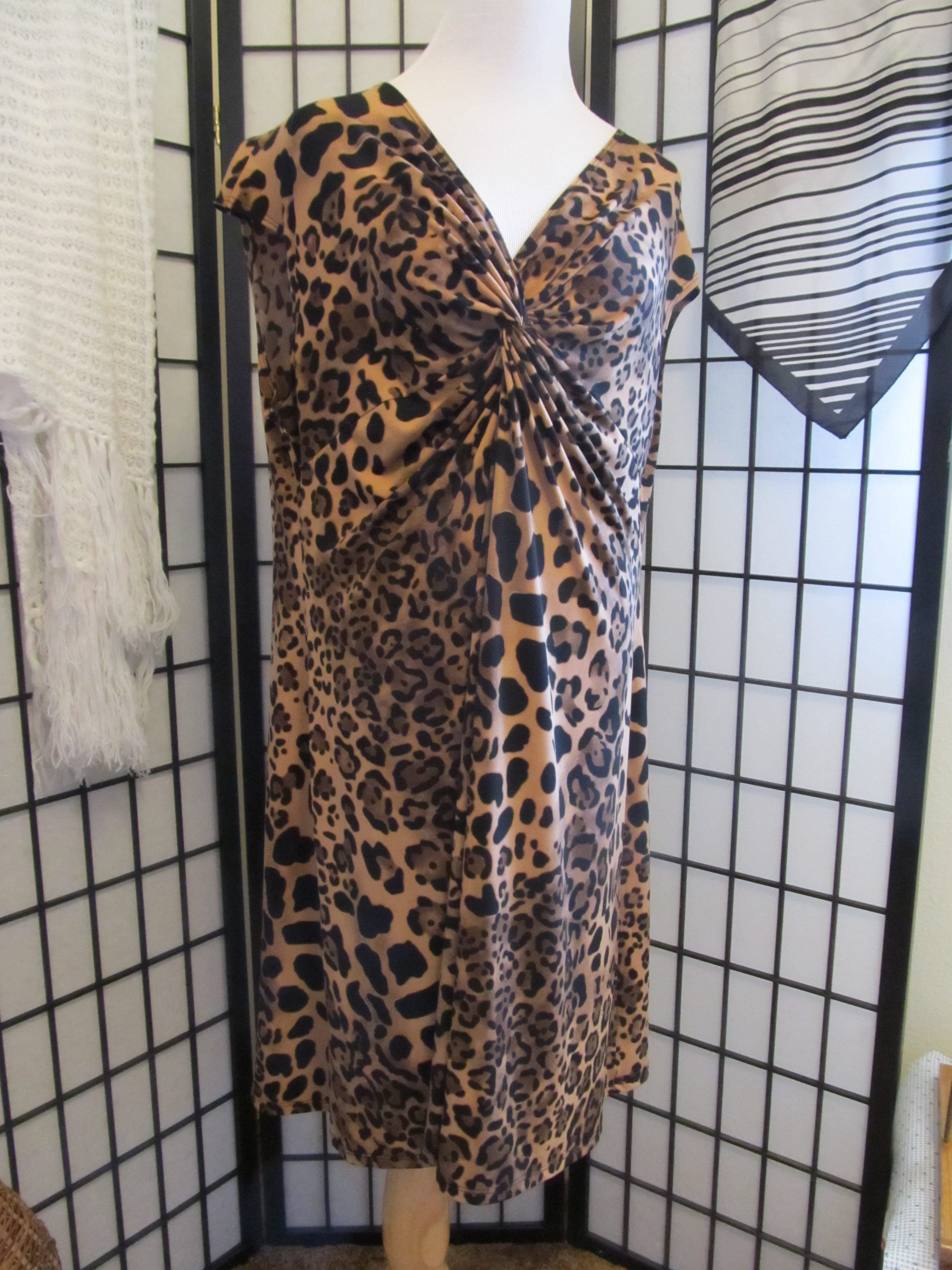 Robe Fourreau Tiana B Dorée Et Noire - Taille 8 - Perles Et Fermeture éclair - Occasion Excellent état