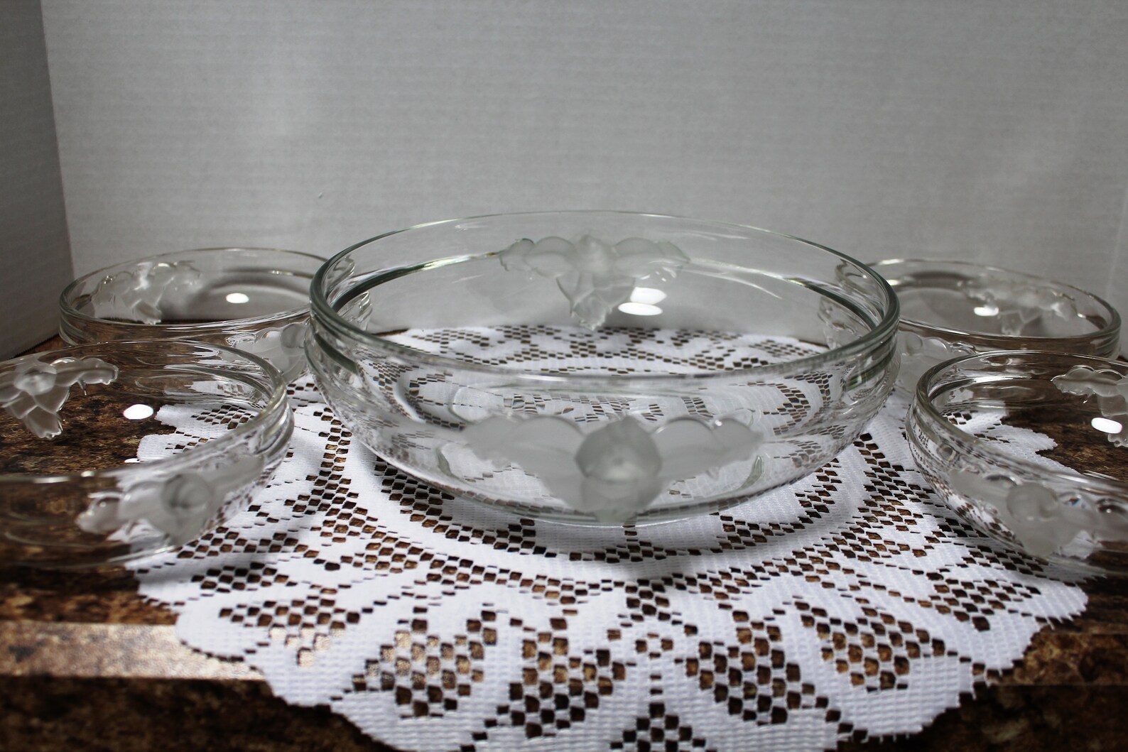 Vintage Mikasa Crystal Serving Bowl and 4 Berry/fruit/dessert Bowls W