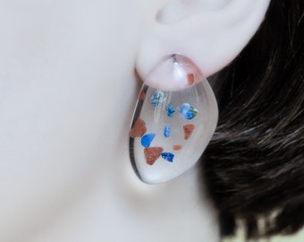 Stud Earrings with Blue Red Specks, 80s style earrings, resin studs clear, Statement Earrings, Geometric Studs, BFF Gift