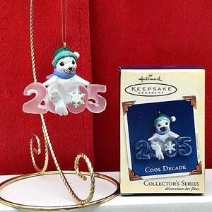 Christmas is coming - Collectible Hallmark Keepsake Cool Decade 2002 Seal Christmas Ornament with Box - Giftable