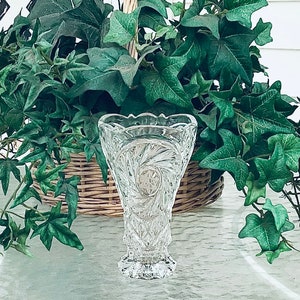 vintage Beautiful Kristal ZaJeCar Cut Glass Vase de Yougoslavie - Cadeau