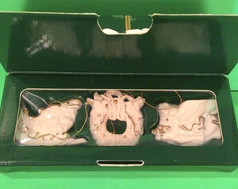 AVON PORCELAIN クリスマスツリーオーナメント 箱入り - ギフトに最適