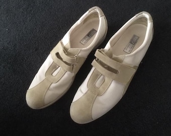 Beautiful Women’s Munro American Jolie Shoes  Size 10N