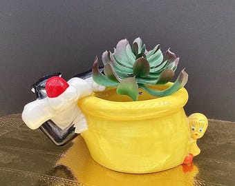 Collectible 1990's Warner Bros, SYLVESTER and TWEETIE PIE Plant