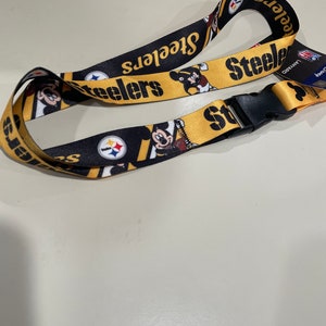 PITTSBURGH STEELERS PINK Lanyard Football Fan NFL Team ID Holder