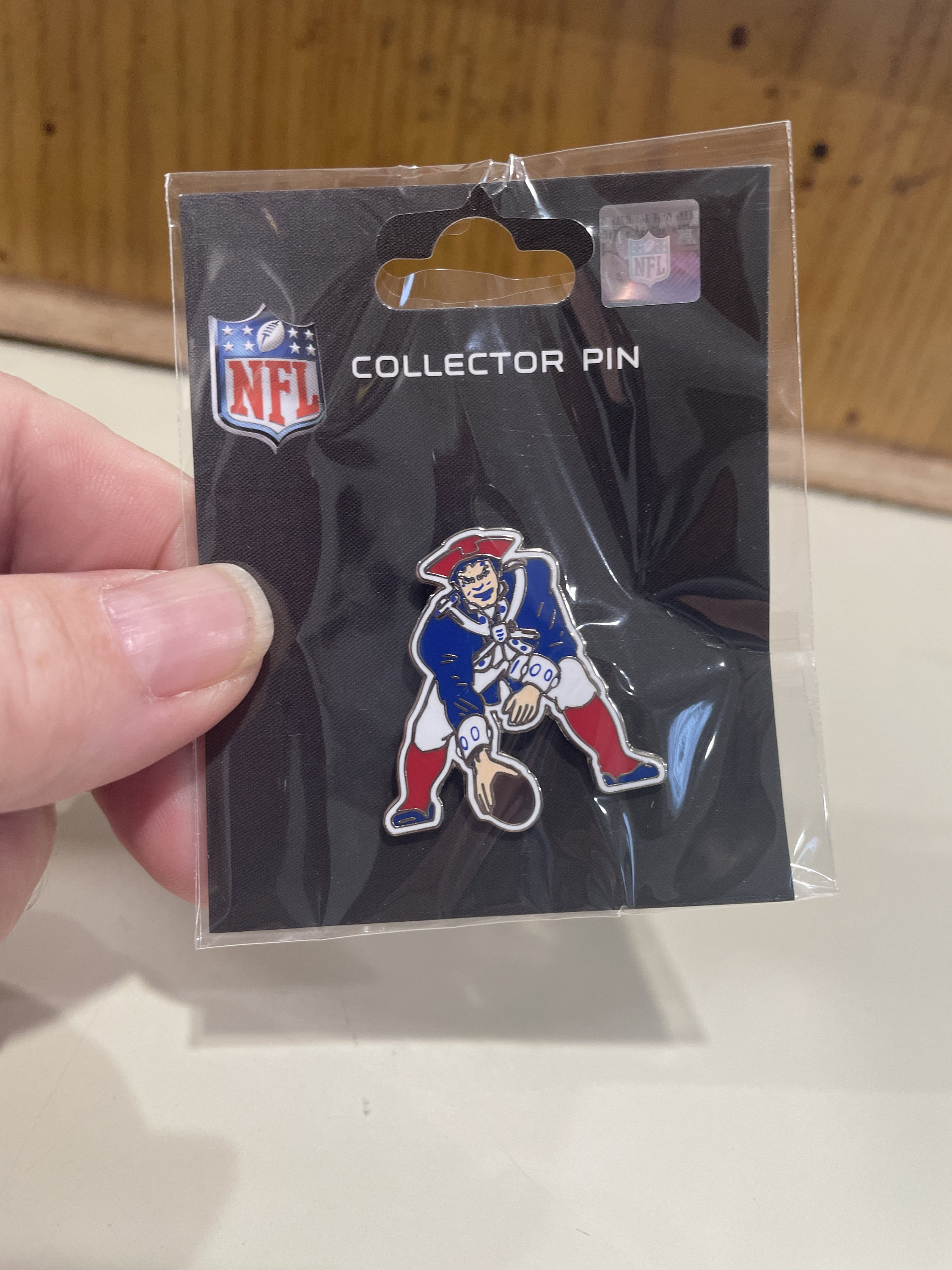 New England Patriots retro pin hat lapel collector