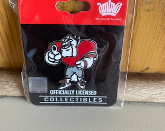 Bulldogs hat lapel collector pin