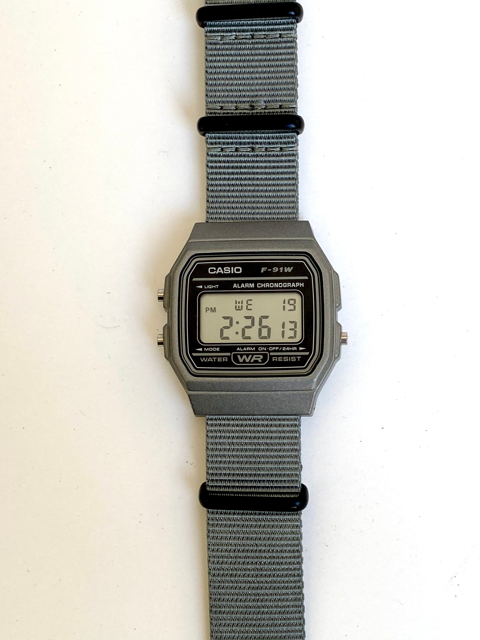 casio f91w 24 hour