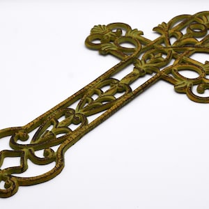 Heavy Decorative Rod Iron Green Cross