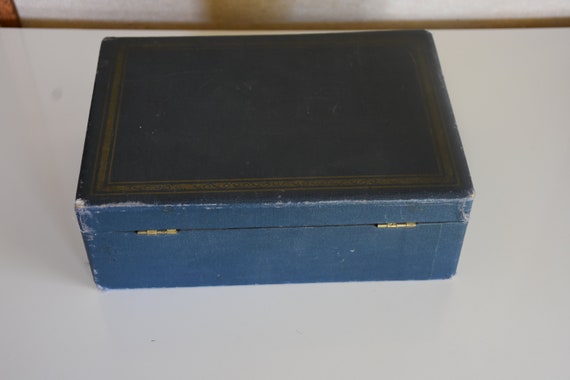 Classic Royal Blue Jewelry box - image 6