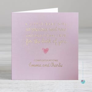 Nouvelle carte de vœux pour bébé fille - Carte de félicitations personnalisée pour bébé - Carte de naissance pour les nouveaux parents - Carte de naissance rose - Carte de voeux de luxe