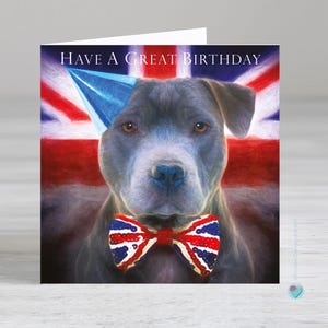 Carte d'anniversaire pour chien Staffordshire Bullterrier - Vous pouvez ajouter un message personnalisé imprimé ou un verset à l'intérieur de cette carte en option