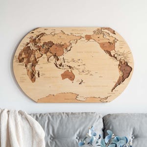 STEREOWOOD Mappa del mondo in legno da parete - Decorazione geometrica 3D, localizzatore di viaggio, regalo di inaugurazione della casa, decorazione da parete per ufficio, decorazione per la casa fatta a mano