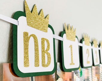 Wild One Jungle Monthly Photo Banner / First Birthday Pictures / Photo Banner / First Birthday Girl Boy / Green Gold Crown
