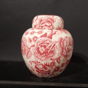 Tarro de jengibre URNA vintage raro de porcelana Johnson Bros Chippendale blanco y rojo