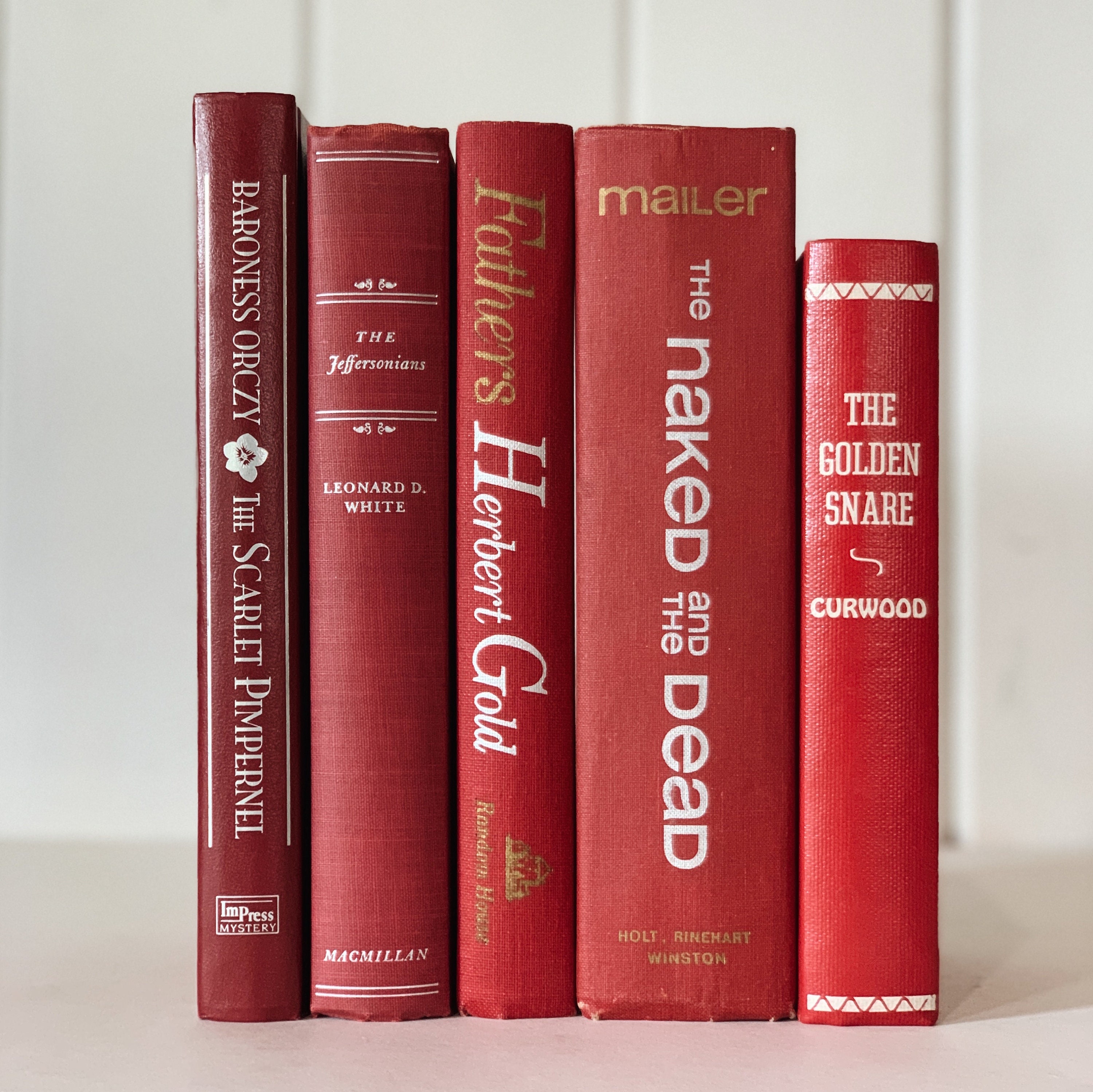 洋書　RED & WHITE il_fullxfull.4891471778_j2gh.jpg