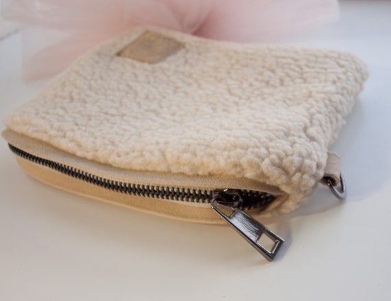 sherpa pouch