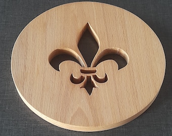 Fleur de Lys, beech wood trivet, handcrafted creation, unique model.