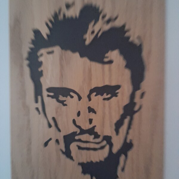 Johnny Hallyday, tableau en bois,portrait, découpe à la scie à chantourner.