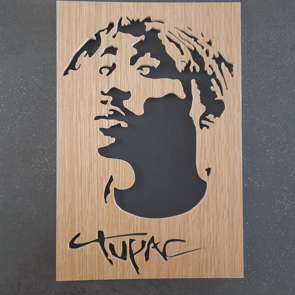 Tupac tableau portrait en bois découpe à la scie à chantourner.