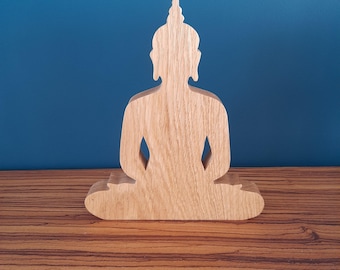 Buddha statue, decorative object in oak, to be placed on a piece of furniture. Handcrafted. Unique piece.