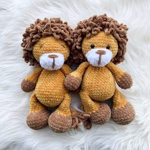 Crochet lion doll,  stuffed lion, lion plush, lion baby gift, safari nursery, jungle nursery, jungle baby shower