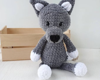 Stuffed wolf, amigurumi crochet wolf, Woodland animals, plush grey wolf, personalized wolf, Woodland Nursery Decor, knitted wolf