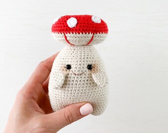 Gehaakte paddenstoelknuffel: handgemaakt katoenen amigurumispeelgoed