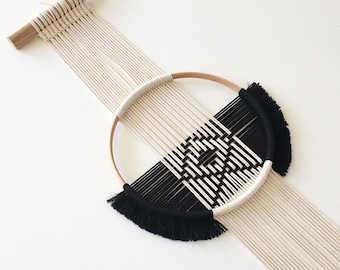 GEO_BW_03 | macrame woven wallhanging | Black and white