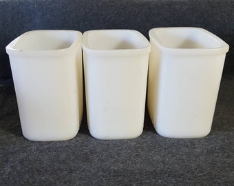 Hazel Atlas refrigerator dishes
