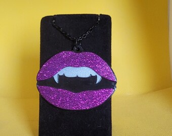Collana da vampiro in viola ametista, bianco scintillante e nero