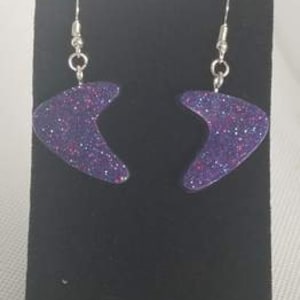 Retro Atomic Boomerang Earrings in Galaxy Purple