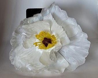Xl Poppy Hair Flower in Off White