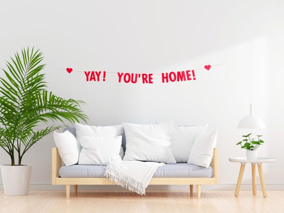 Welcome Home Paper Banner: Pre-Strung Homecoming Sign