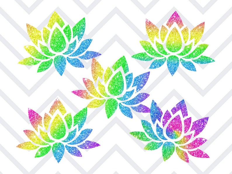 K&ouml;nnte beinhalten: F&uuml;nf glitzernde Lotusblumen-Designs in Regenbogenfarben, darunter Gelb, Gr&uuml;n, Blau und Lila. Die Blumen sind vor einem wei&szlig;en Hintergrund mit einem grauen Zickzackmuster angeordnet. Die Blumen sind ein dekoratives Design.