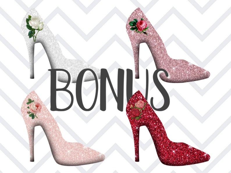 Puede incluir: Cuatro pares de zapatos de tac&oacute;n alto con tejido de brillo y un adorno floral. Los zapatos son de color blanco, rosa y rojo.