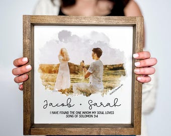Retrato de compromiso en acuarela, regalo de pedida de mano, regalo para pareja cristiana, cartel con versículo bíblico, regalo de compromiso personalizado, lámina enmarcada a medida