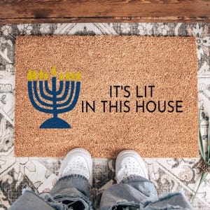 Hanukkah Doormat, Chanukah Decor, Hanukkah Decorations, Festival of Lights Holiday Doormat, Hanukkah Decor, Seasonal Decor Happy Hanukkah