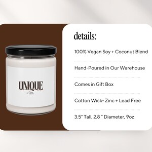 以下が含まれることがあります： 黒色の蓋とラベルに「UNIQUE」と印刷された白いキャンドル。キャンドルは高さ8.9cm、直径7.1cm、重量255gです。100％ビーガン大豆とココナッツブレンドで作られており、倉庫で手作業で注がれ、ギフトボックスに入っています。また、亜鉛と鉛を含まないコットン製の芯を使用しています。